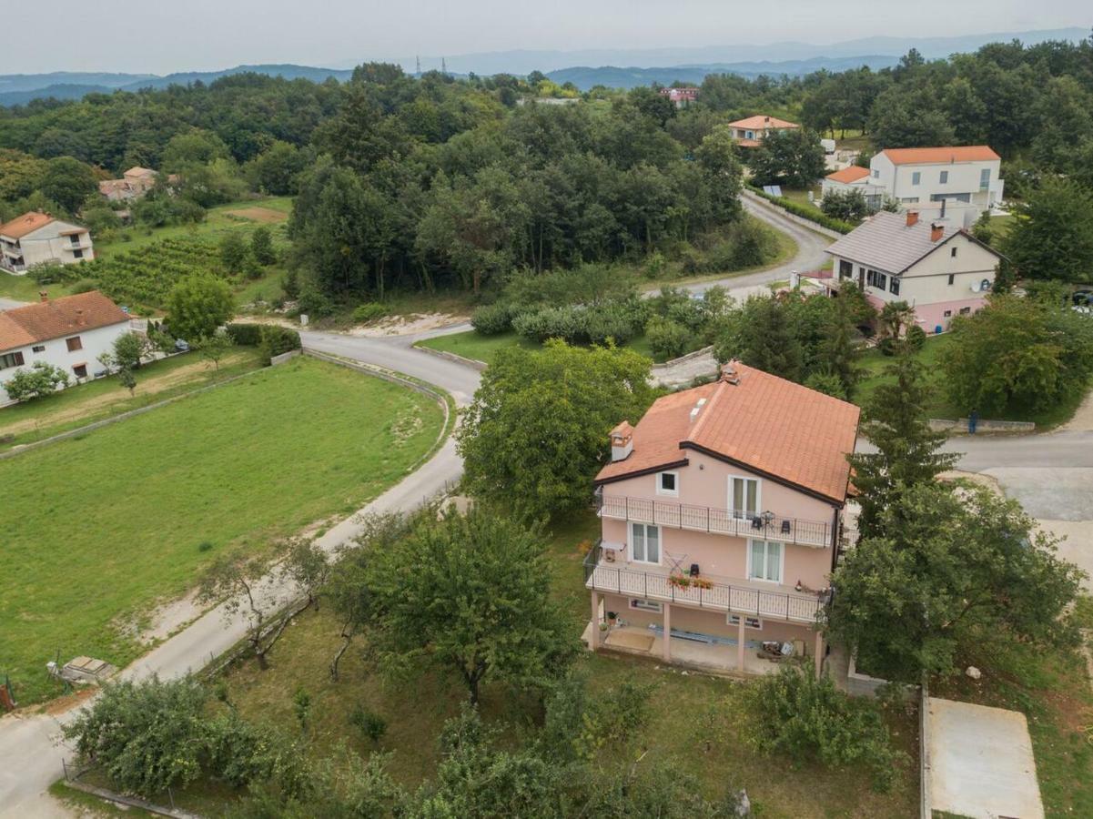Middle Istra Apartman Pazin Kültér fotó