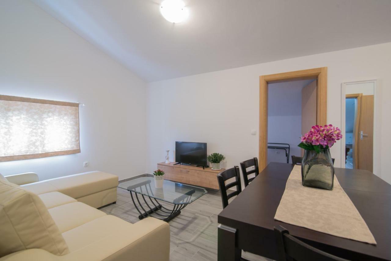 Middle Istra Apartman Pazin Kültér fotó