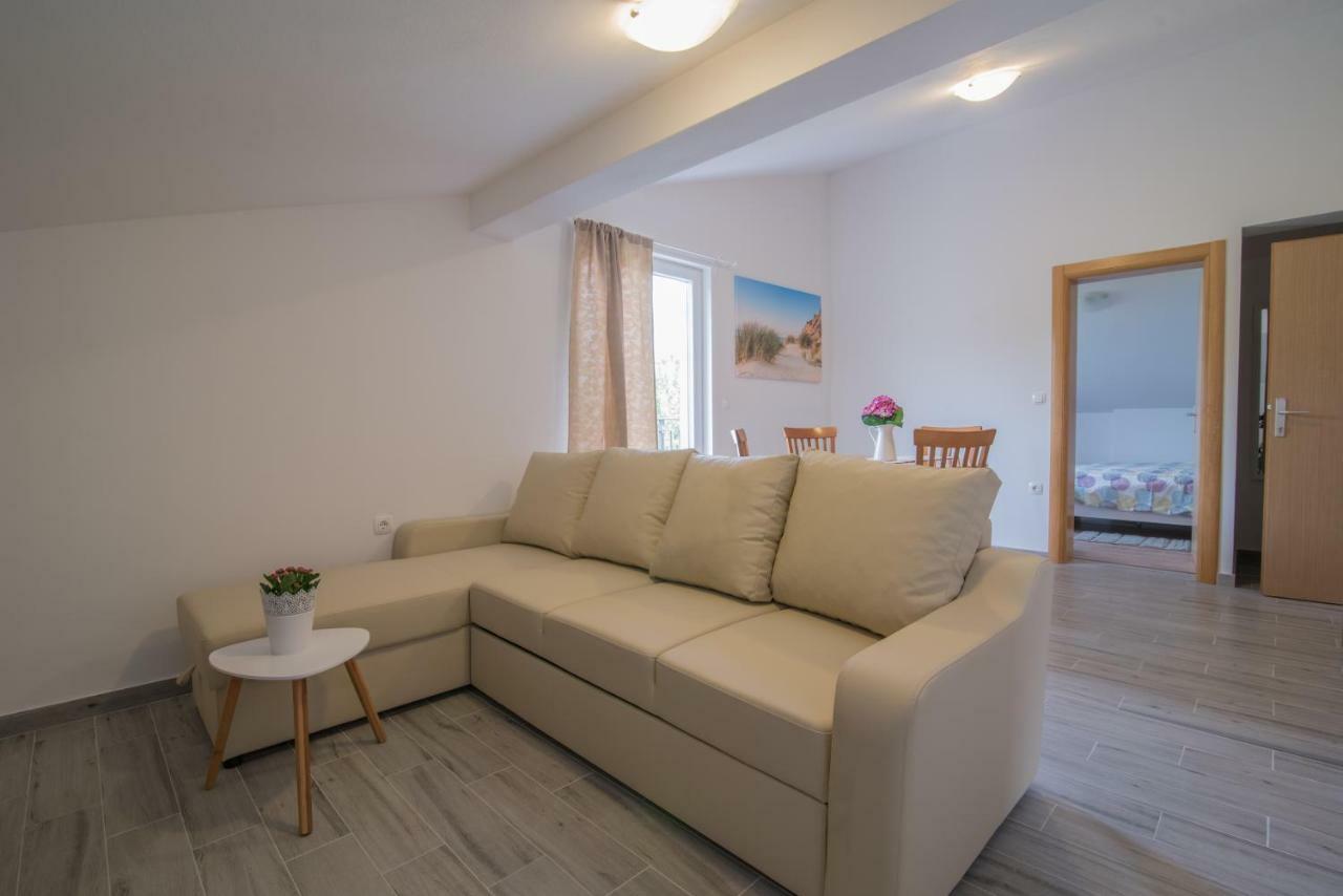 Middle Istra Apartman Pazin Kültér fotó