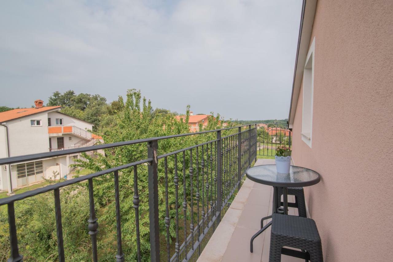 Middle Istra Apartman Pazin Kültér fotó