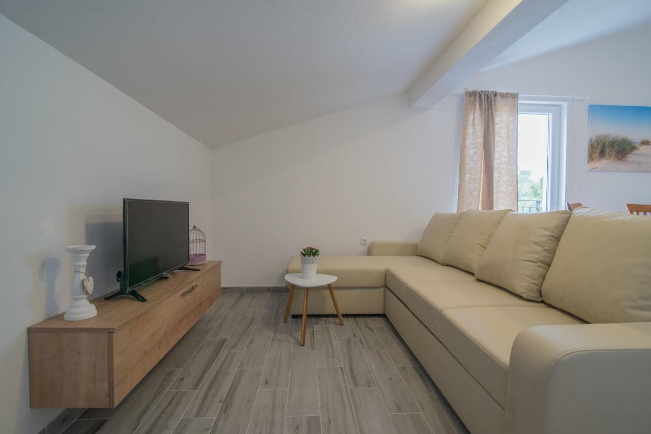Middle Istra Apartman Pazin Kültér fotó