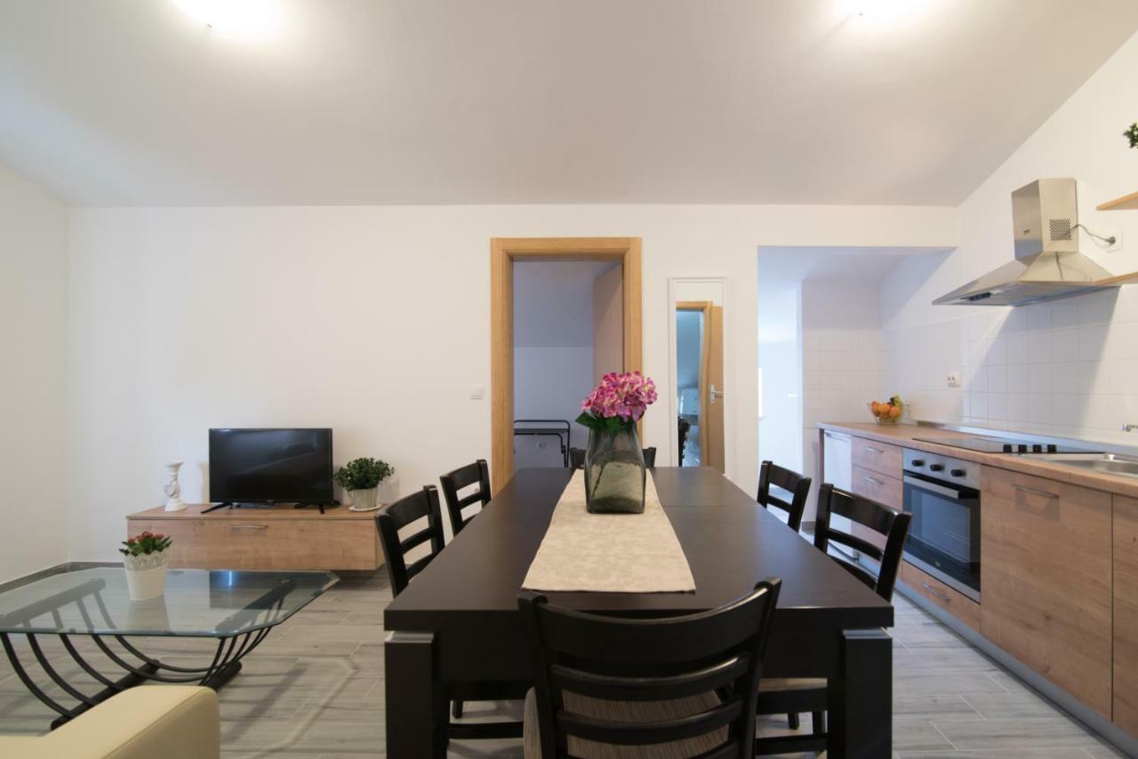 Middle Istra Apartman Pazin Kültér fotó